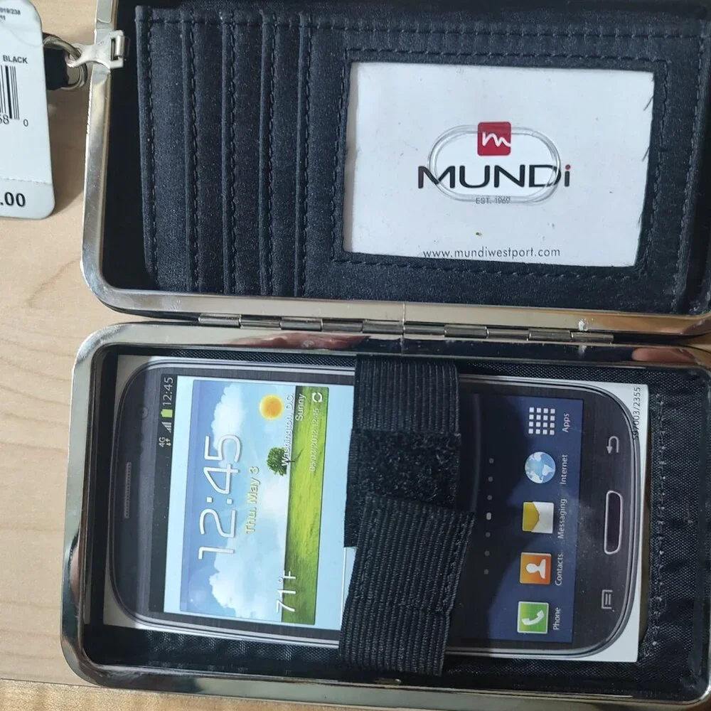 Mundi Phone Case Wristlet Ladies Wallet Black